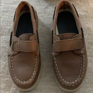 Sperry boat shoes